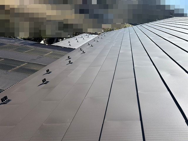 北杜市　屋根カバー工事